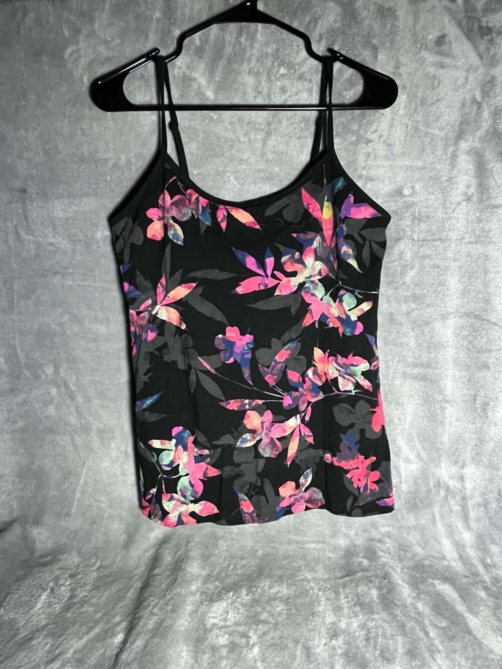 Black and floral Foxy Cami - Torrid